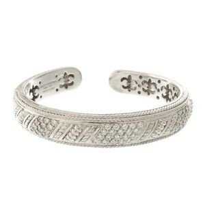Judith Ripka 925 sterling sliver Cz diamonique cuff bracelet